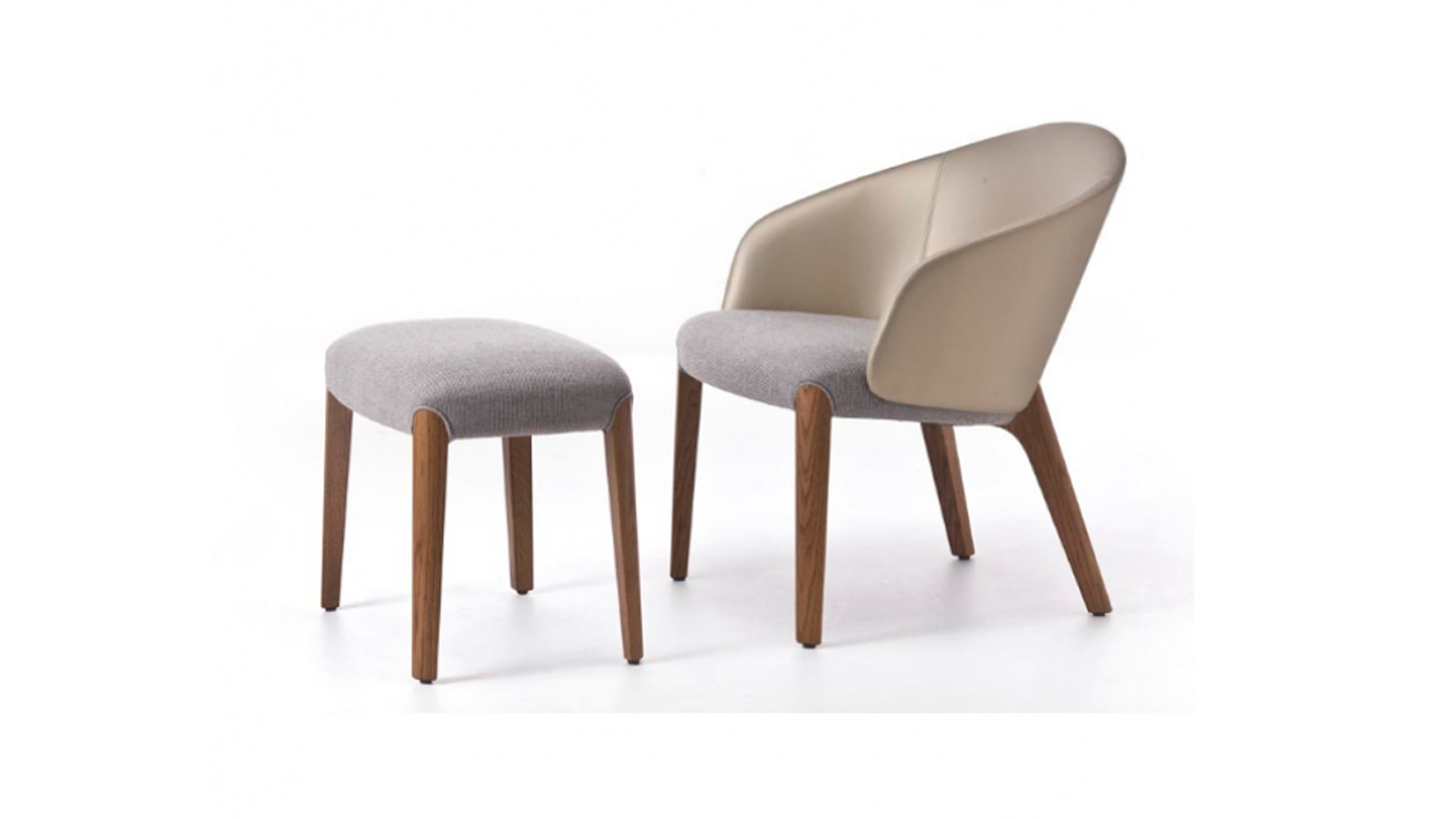 Very Wood Bellevue Chair & Foot stool